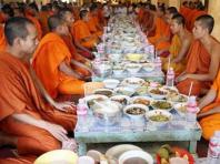 Монашество и образование в буддизме